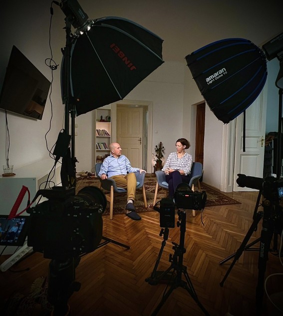 Betekintés a kulisszák mögé